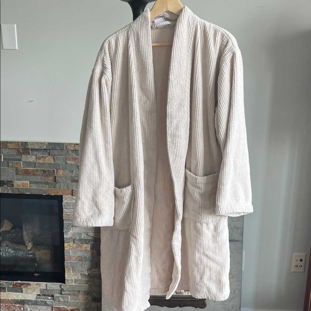 Martha Stewart Soft Cream Ribbed Robe